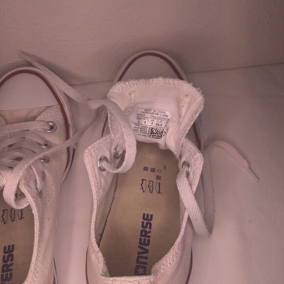 Converse Great Condition Women's Size 6 Cream/White Converse Low-Top Sneakers - Picture 4 of 8